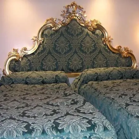 Hotel Vecellio Venice On The Lagoon 3*