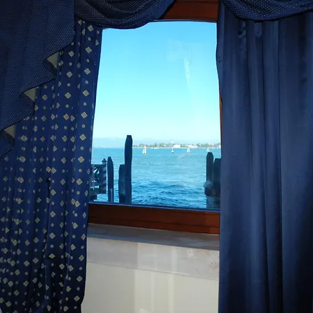 Hotel Vecellio Venice On The Lagoon