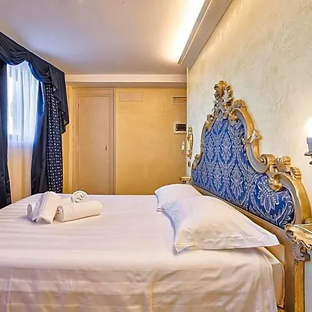 Vecellio On The Lagoon البندقية