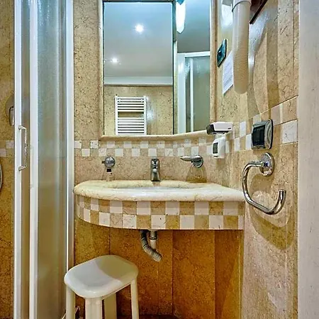 Vecellio On The Lagoon فندق البندقية