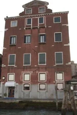 Hotel Vecellio Venice On The Lagoon