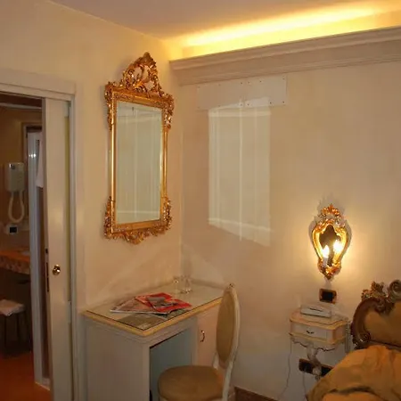 Hotel Vecellio Venice On The Lagoon 3*