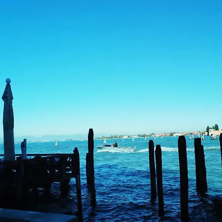 Hotel Vecellio Venice On The Lagoon 3*