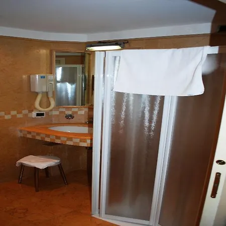 Vecellio Lagoon View 3*